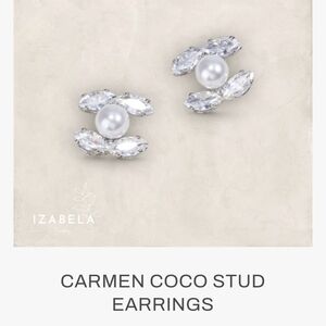 Carmen CoCo Designer classic Stud Earings White Pearl Silver